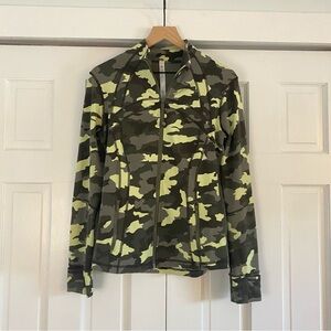 Lululemon Athletica Camo define jacket size 10